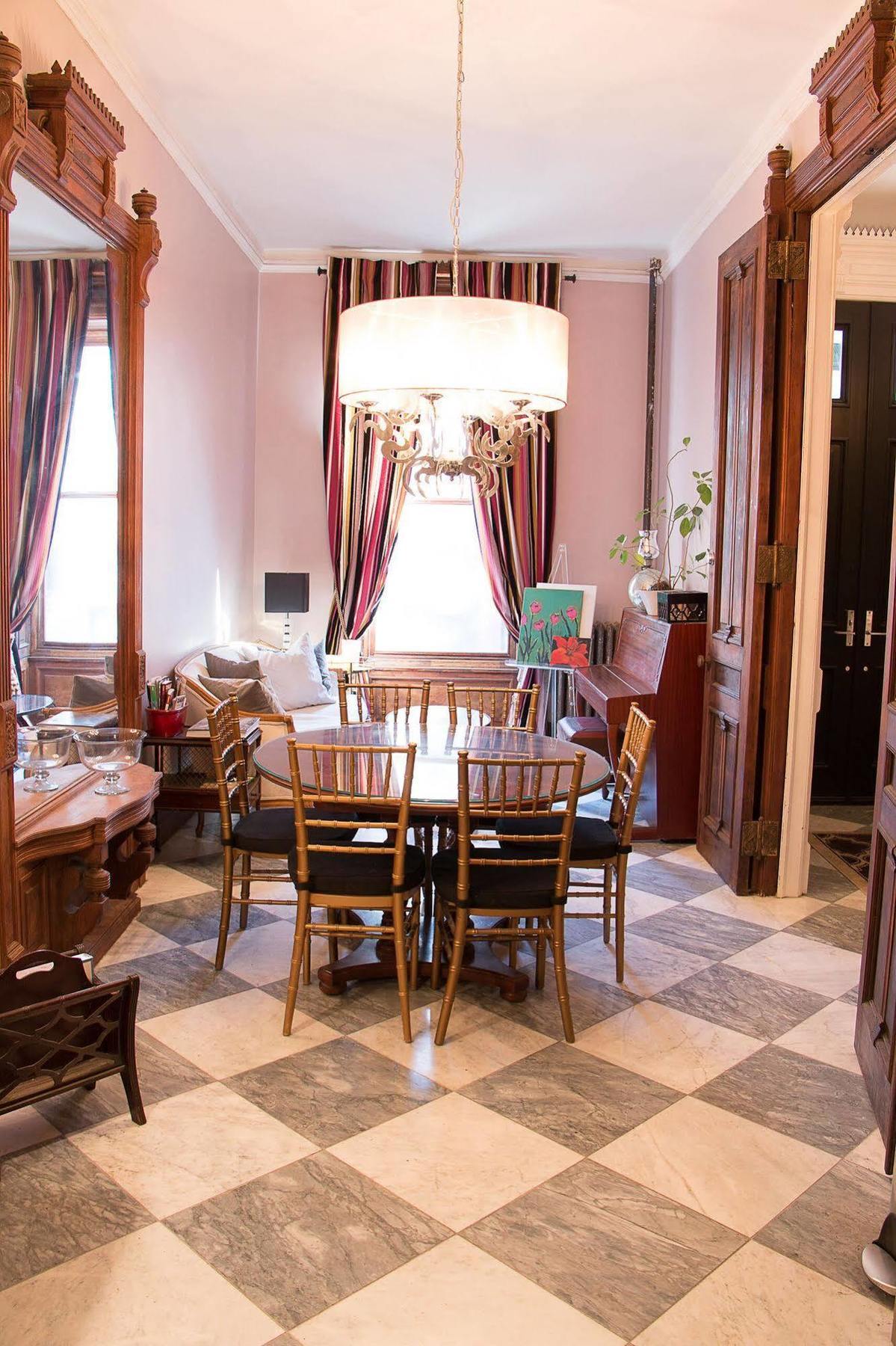 نيو يورك 255West Guesthouse المظهر الخارجي الصورة